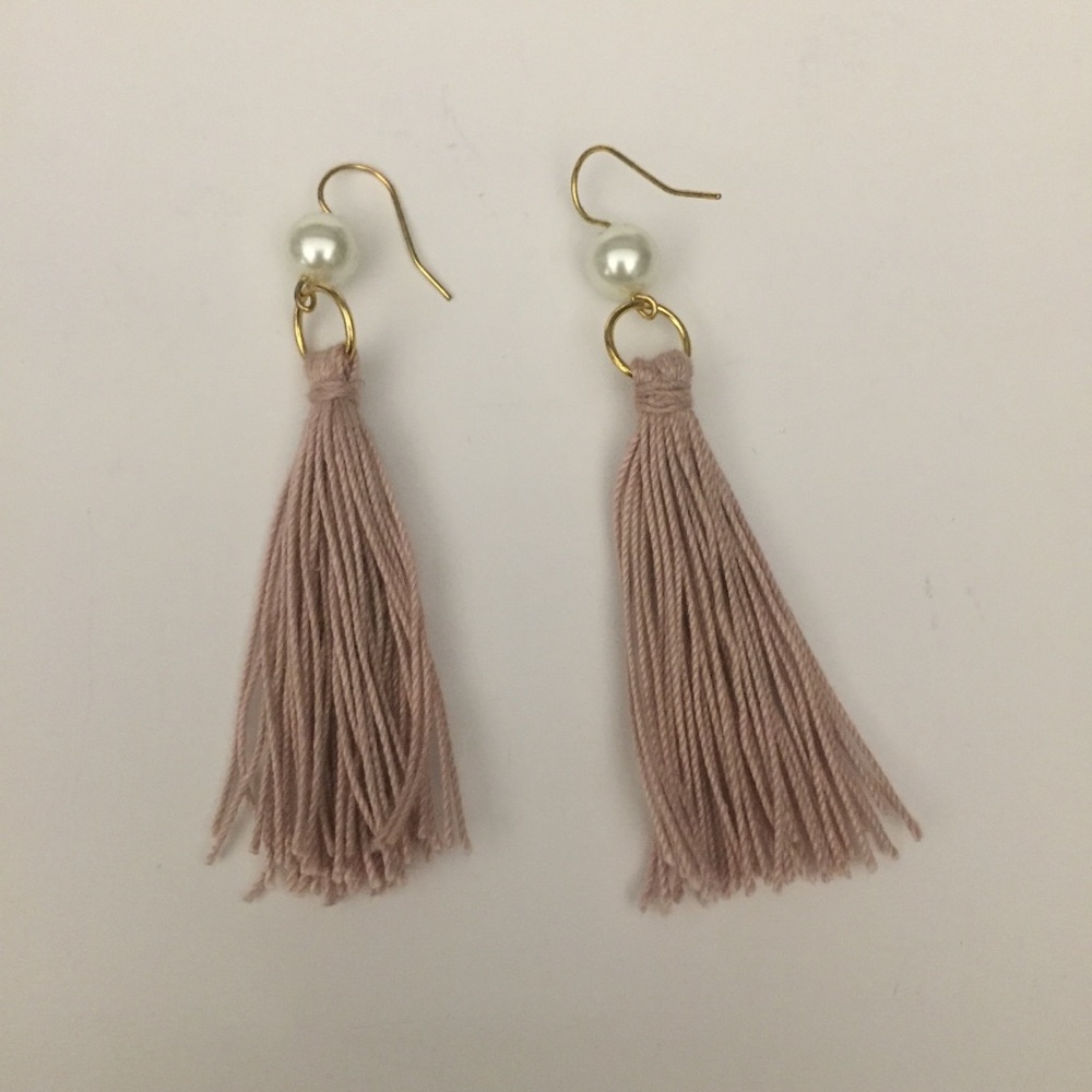 Dusty Mauve Tassel Earring with Glass Pearl
